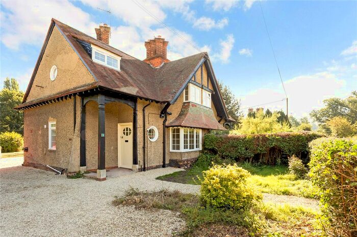 3 Bedroom Semi-Detached House To Rent In Church Cottages, Nuneham Courtenay, Oxford, OX44