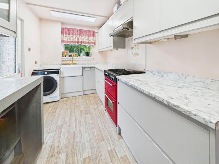 2 Bedroom End Of Terrace House For Sale In Gala Crescent, Wishaw, ML2
