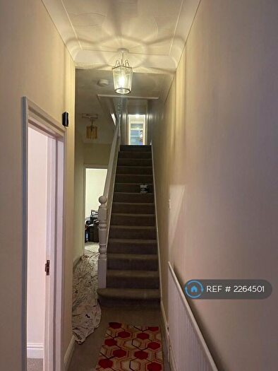 5 Bedroom Terraced House To Rent In Graham Road, Southampton, SO14