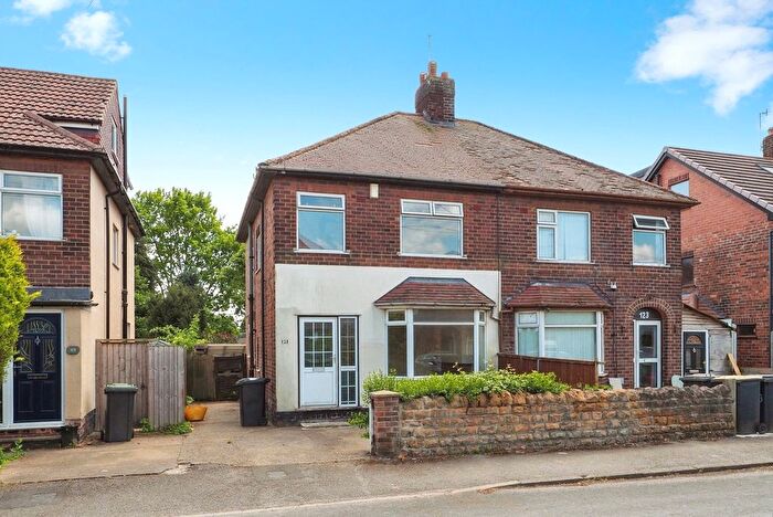 3 Bedroom Semi Detached House For Sale In Leyton Crescent, Beeston, Nottingham, Nottinghamshire, NG9