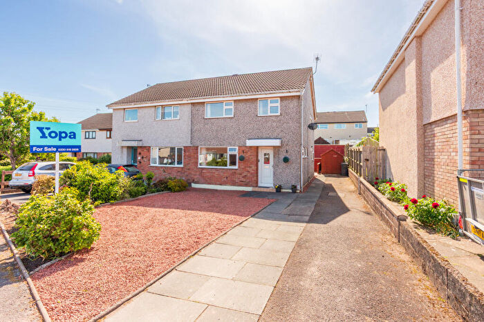 3 Bedroom Semi-Detached House For Sale In Rowanbank Road, Dumfries, DG1