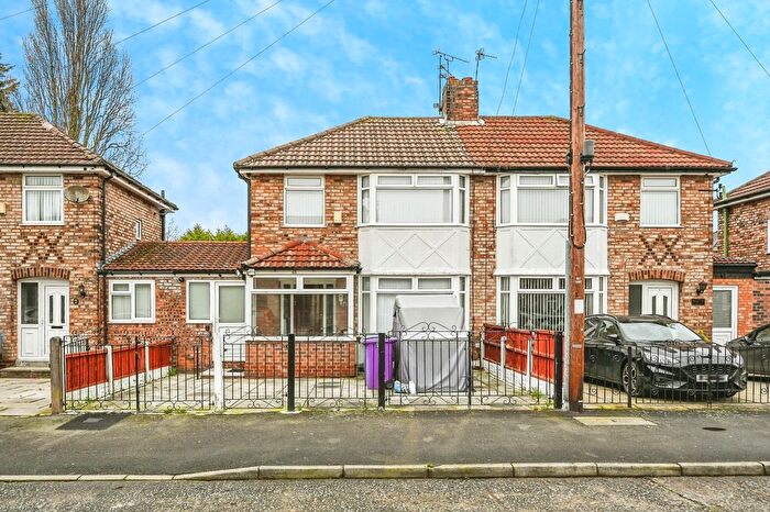 3 Bedroom Semi Detached House For Sale In Barford Road, Hunts Cross, Liverpool, Merseyside, L25