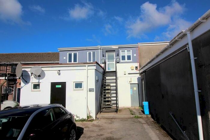 1 Bedroom Flat To Rent In A Newport Road, Caldicot, Mon., NP26