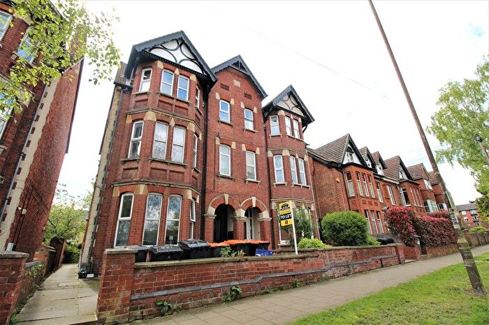 1 Bedroom Flat To Rent In Clapham Road, Bedford, MK41