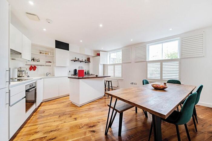 2 Bedroom Flat For Sale In Malvern Road, Queens Park, London, NW6