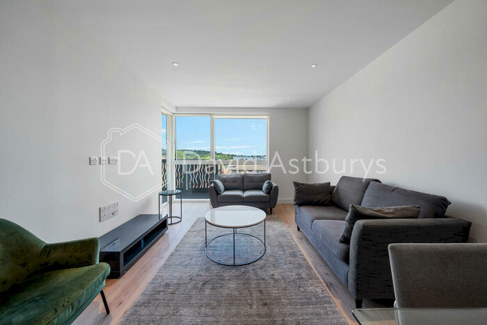 2 Bedroom Apartment To Rent In High Street, Hornsey, London, N8