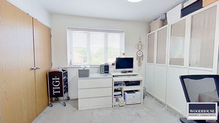 2 Bedroom Terraced House For Sale In Aldermere Avenue, Cheshunt, EN8