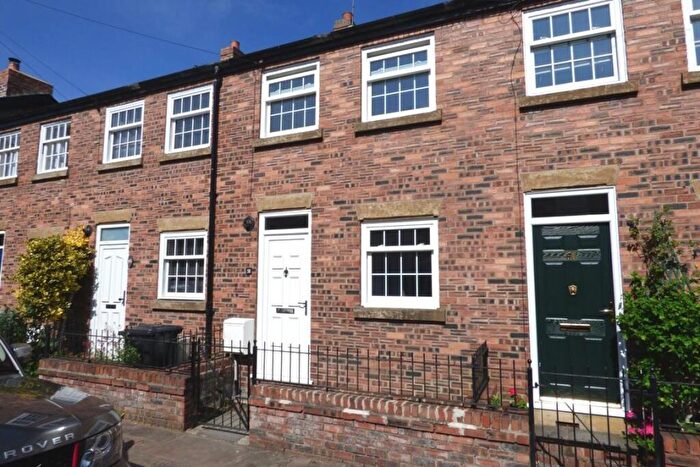 2 Bedroom Terraced House To Rent In St Georges Street, Macclesfield, SK11