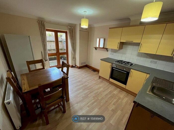 1 Bedroom Flat To Rent In Woodvale, London, SE23