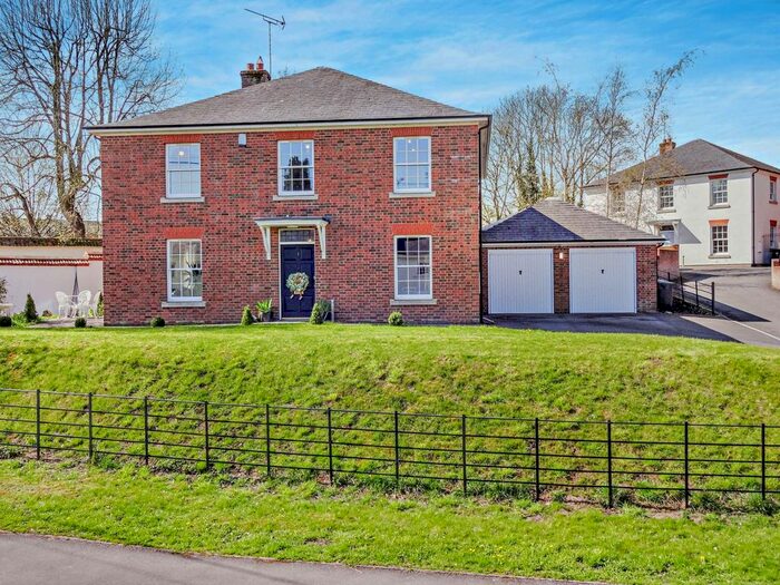 4 Bedroom Detached House For Sale In Manor Garden, Durrington, Salisbury, SP4