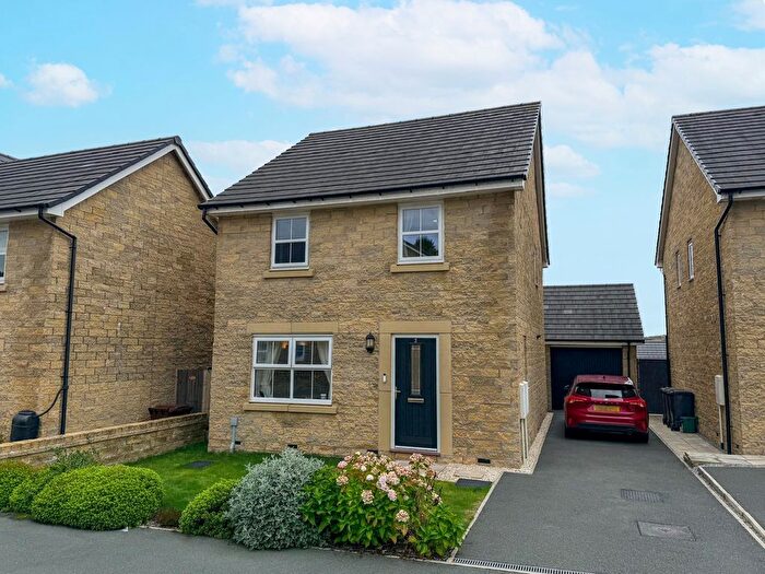 4 Bedroom Detached House For Sale In Bee Low Road, Buxton, SK17