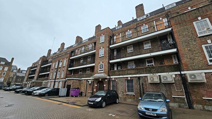 3 Bedroom Flat To Rent In Toynbee Street, London, E1