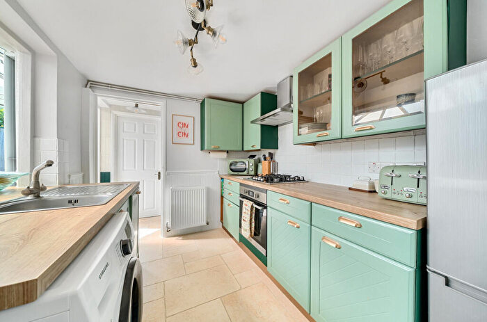 3 Bedroom End Of Terrace House For Sale In Croydon Road, Keston, Kent, BR2