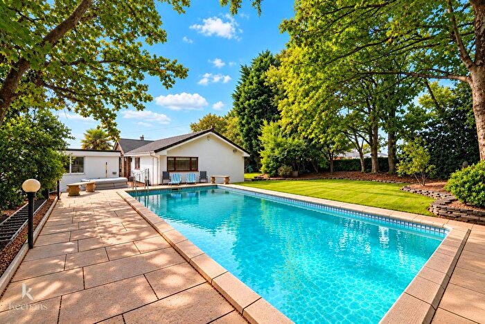 5 Bedroom Detached Bungalow For Sale In Hurstwood Lane, Worsthorne, Burnley, BB10