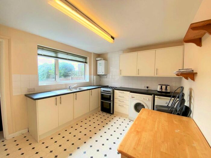 3 Bedroom Terraced House To Rent In Hanover Place, Canterbury, CT2