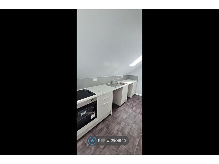 2 Bedroom Flat To Rent In Topham House, Harrogate, HG2