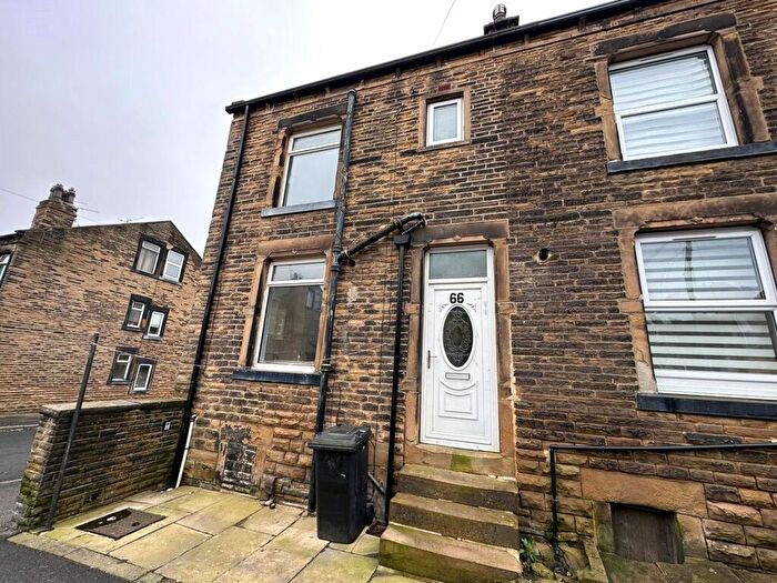 2 Bedroom End Of Terrace House To Rent In Gillroyd Parade, Morley, Leeds, LS27