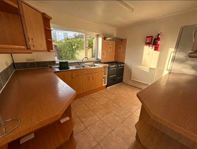 5 Bedroom Terraced House To Rent In St Albans Road, Brynmill, SA2