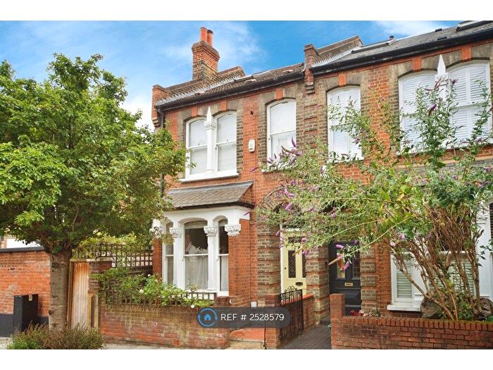 4 Bedroom End Of Terrace House To Rent In Gallia Road, London, N5