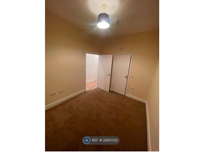 3 Bedroom Flat To Rent In Buckland Road, London, E10