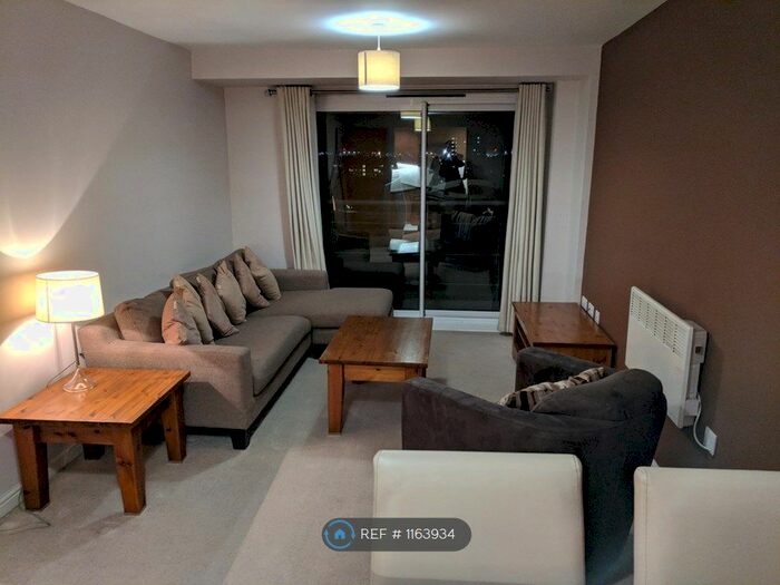 2 Bedroom Flat To Rent In Camellia House, Feltham, TW13