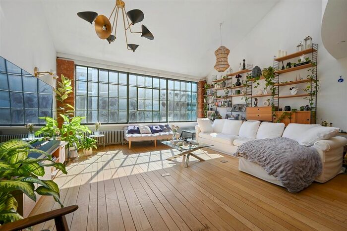 3 Bedroom Flat To Rent In Harrow Road, London, W9