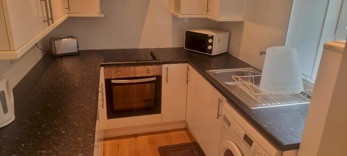 1 Bedroom Flat To Rent In Broomhill Road, Aberdeen, AB10