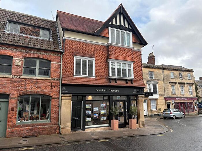 3 Bedroom Flat To Rent In St. Johns Street, Devizes, SN10