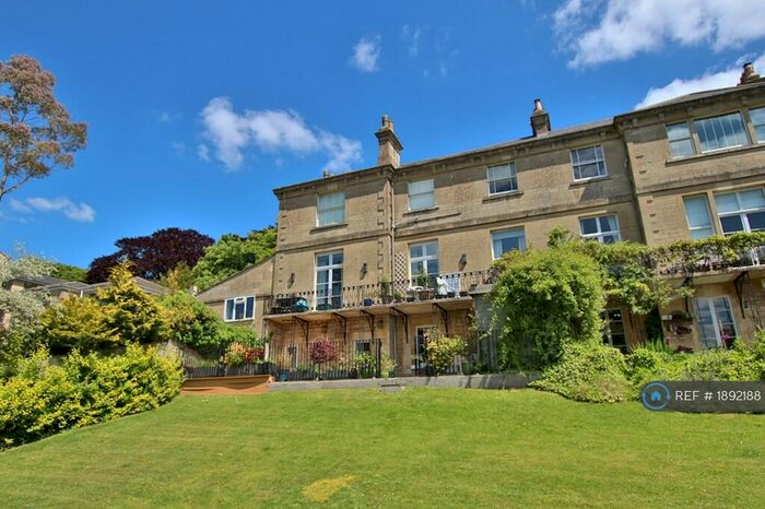 3 Bedroom Flat To Rent In Lansdown House, Bath, BA1