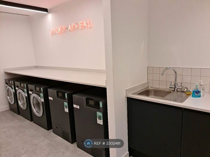 1 Bedroom Flat To Rent In Wharf End, Manchester, M17