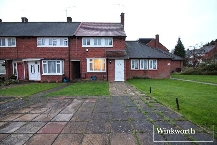 3 Bedroom Terraced House To Rent In Berwick Road, Borehamwood, Hertfordshire, WD6