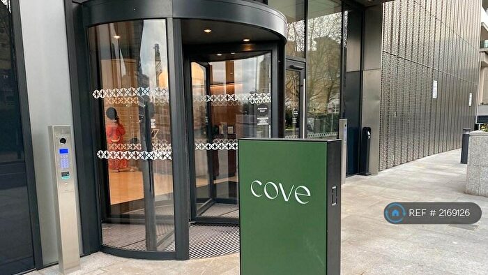 2 Bedroom Flat To Rent In Marsh Wall, London, E14