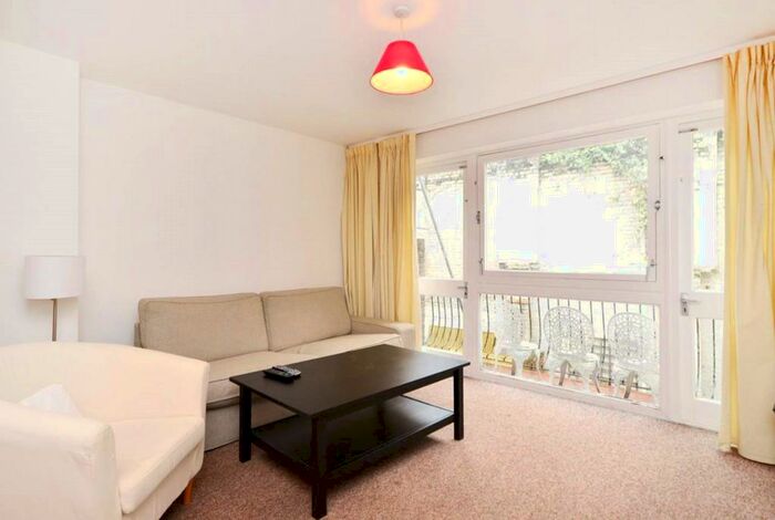 3 Bedroom Mews To Rent In Lambs Mews, London, N1