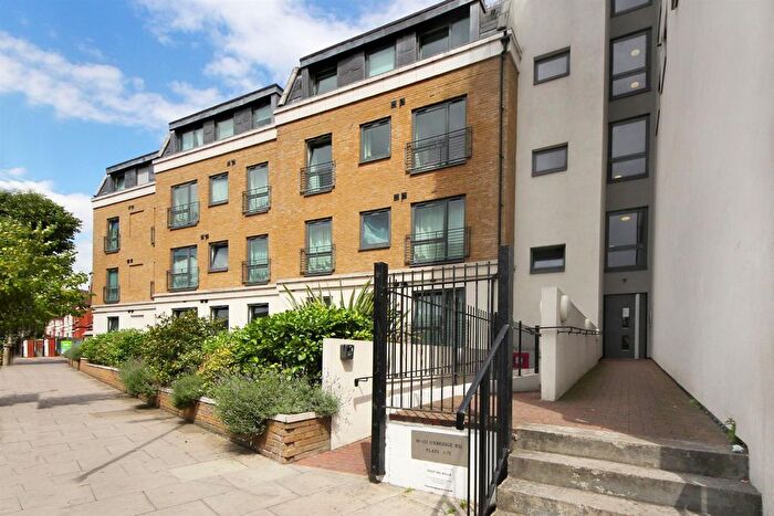 1 Bedroom Flat For Sale In Uxbridge Road, London, W13