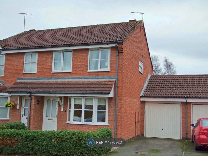 3 Bedroom Semi-Detached House To Rent In Marigold Lane, Leicestershire, LE12
