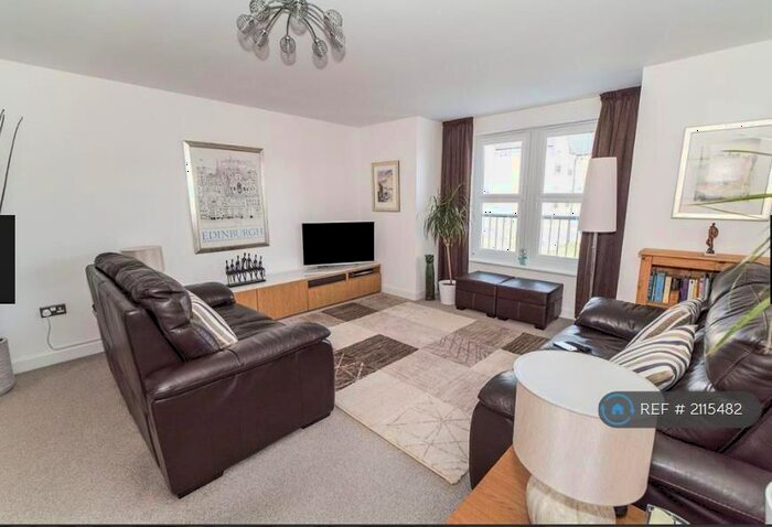 2 Bedroom Flat To Rent In Eskbank, Eskbank, EH22