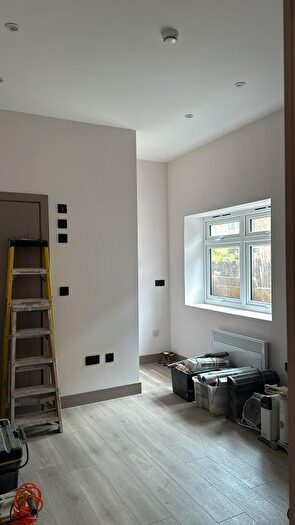 Studio To Rent In Chatterton Road, Bromley, BR2