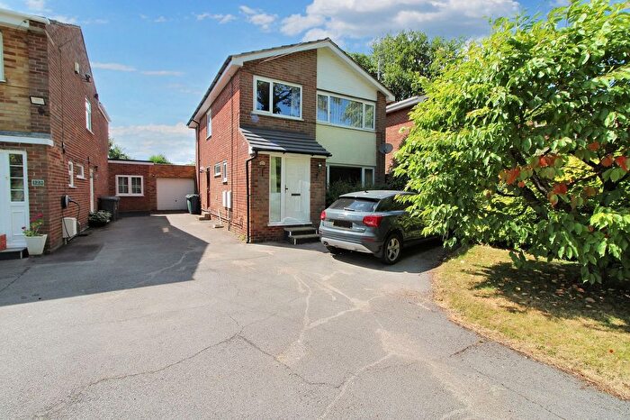 4 Bedroom Detached House For Sale In Cedar Avenue, Hazlemere, HP15