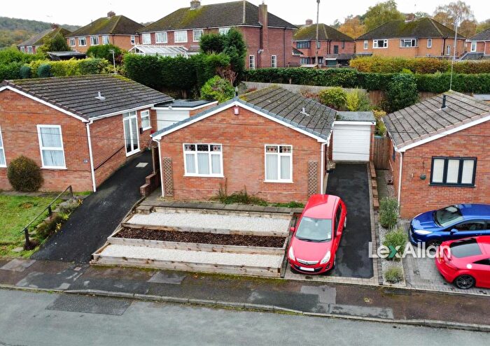 2 Bedroom Detached Bungalow For Sale In Laburnum Close, Kinver, DY7