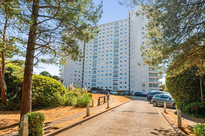 3 Bedroom Flat For Sale In Manor Road, Bournemouth, BH1