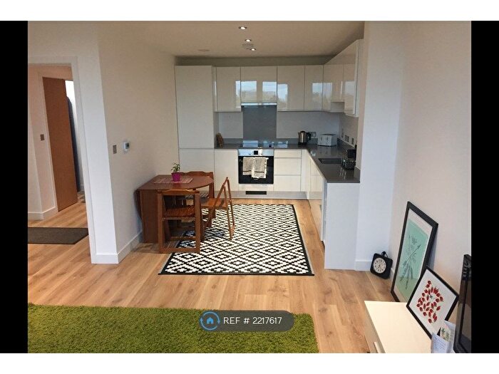 1 Bedroom Flat To Rent In Friesian House, London, E2