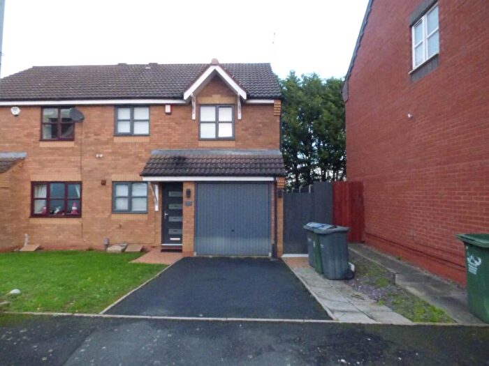 3 Bedroom Semi Detached House To Rent In Navigation Lane, West Bromwich, West Midlands, B71