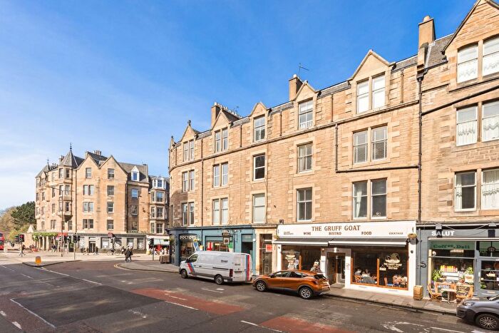 3 Bedroom Flat To Rent In Teviot Place, Old Town, Edinburgh, EH1