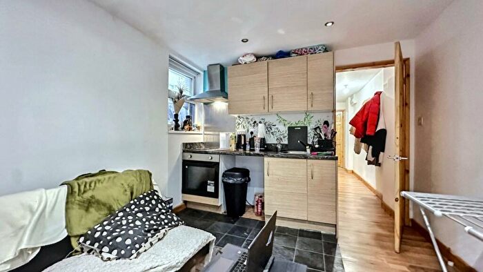 2 Bedroom House To Rent In Gloucester Road, Avonmouth, BS11