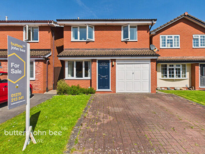 3 Bedroom Detached House For Sale In Ardleigh Close, Crewe, CW1