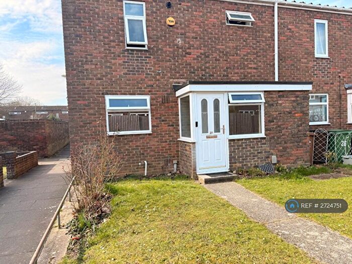 3 Bedroom End Of Terrace House To Rent In Timor Close, Basingstoke, RG24