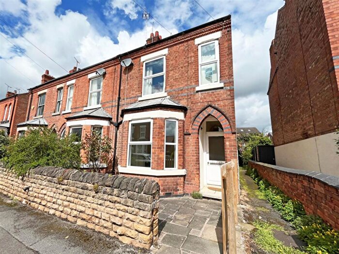 1 Bedroom Flat To Rent In Chantrey Road, West Bridgford, Nottingham, NG2