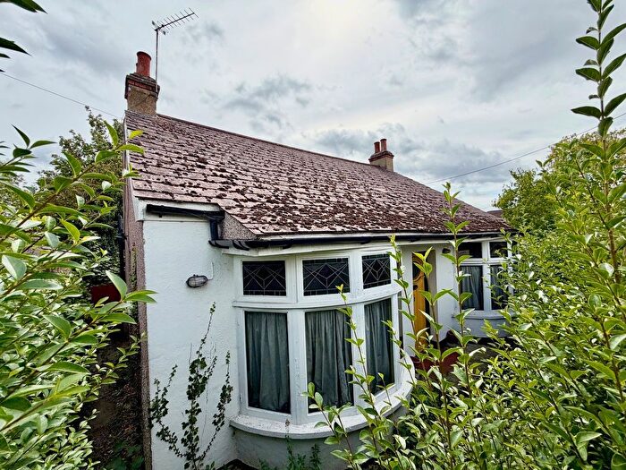 3 Bedroom Detached Bungalow For Sale In Bower Road, Hextable, BR8
