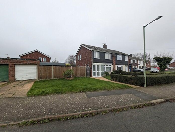 3 Bedroom Semi-Detached House For Sale In Garrett Crescent, Leiston, IP16
