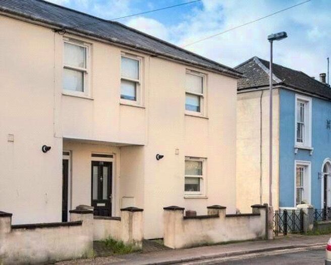 3 Bedroom Semi-Detached House To Rent In Oving Road, Chichester, West Sussex, PO19